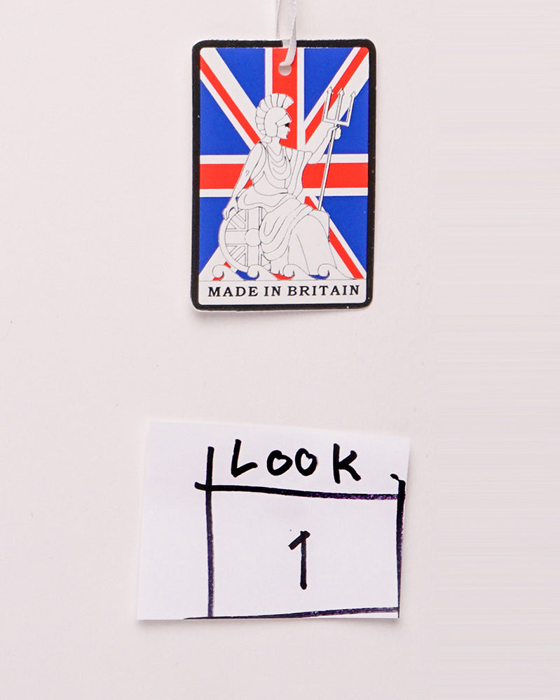 LOOK 01 Snow White