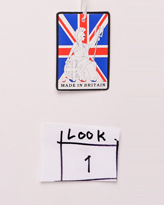 LOOK 01 Snow White